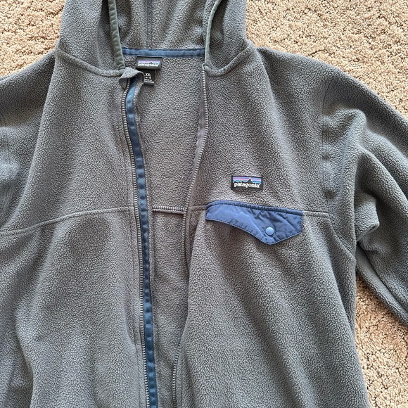 Patagonia fleece boys xxl zip up - Picture 3 of 4